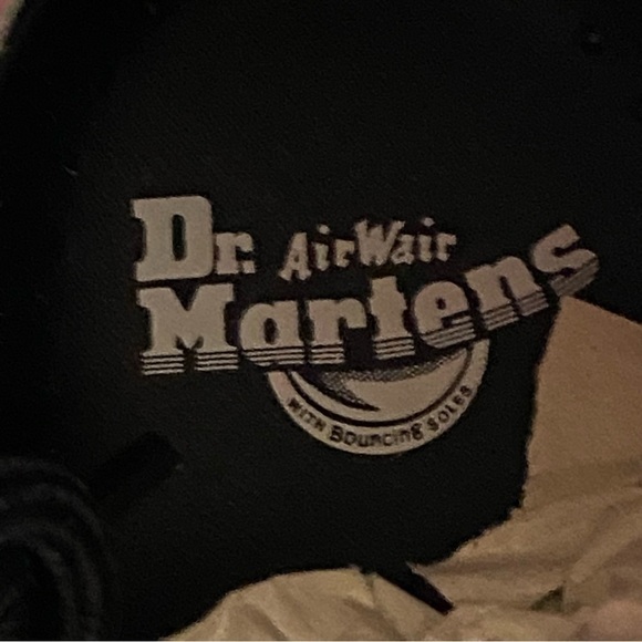 Dr. Martens 1460 Smooth Leather Leopard Print Combat Boots Size 7 Women - Picture 12 of 14